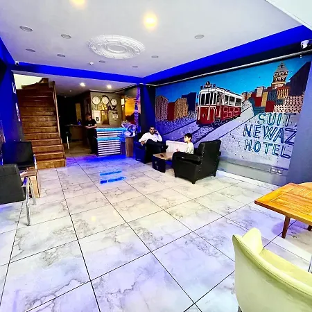 Taksim Newaz * Istanboel